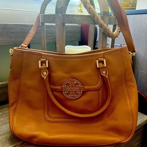 Tory burch crossbody purse